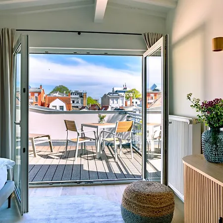 Kapitaenshaus Friedrich Franz - Premium Apartments 200 Meter Vom Strand Und Alten Strom Rostock Exterior photo