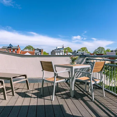 Kapitaenshaus Friedrich Franz - Premium Apartments 200 Meter Vom Strand Und Alten Strom Rostock Exterior photo