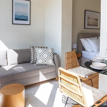 Kapitaenshaus Friedrich Franz - Premium Apartments 200 Meter Vom Strand Und Alten Strom Rostock Room photo