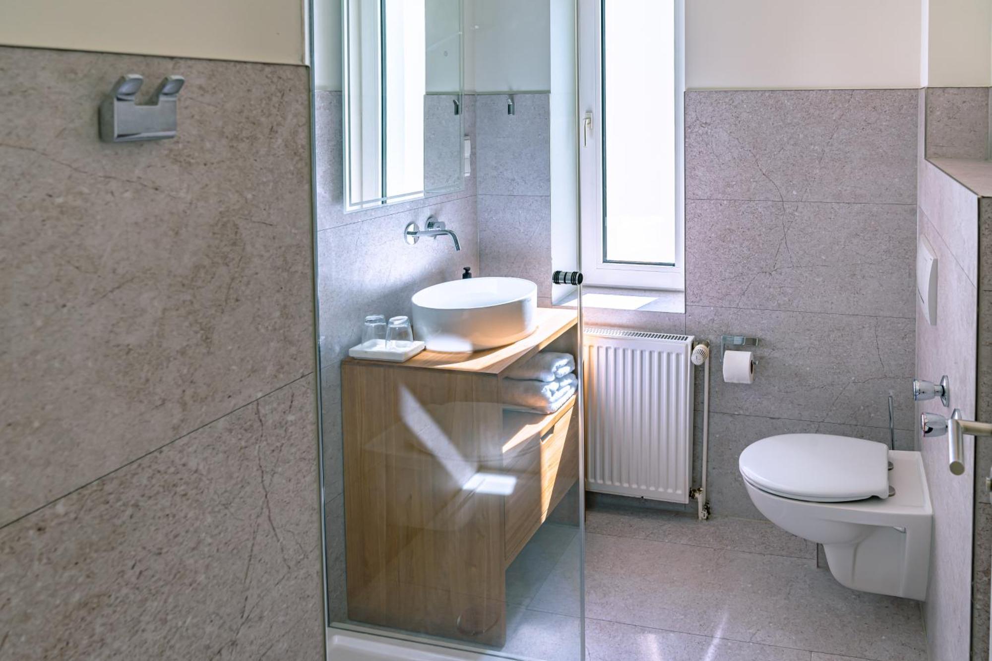 Apartment Kapitaenshaus Friedrich Franz - Premium 200 Meter Vom Und Alten Strom Rostock